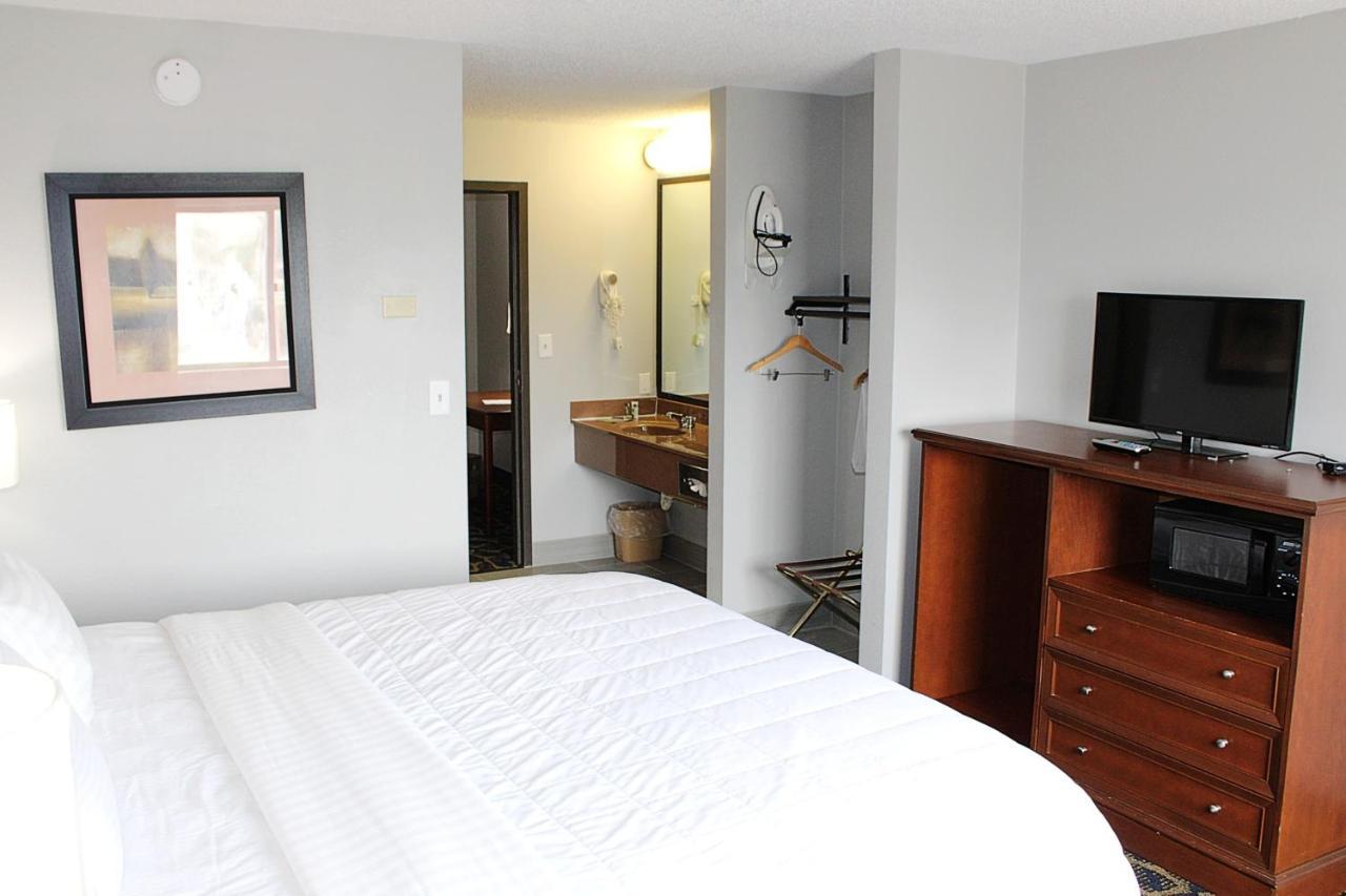 Greenlight Inn & Suites St James Saint James Exteriör bild